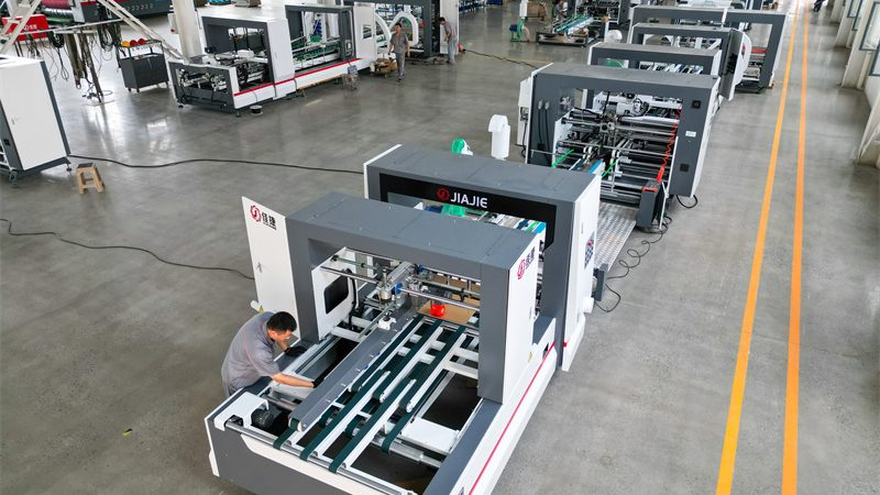 高精度液体灌装机选型：关键指标与工艺解析**